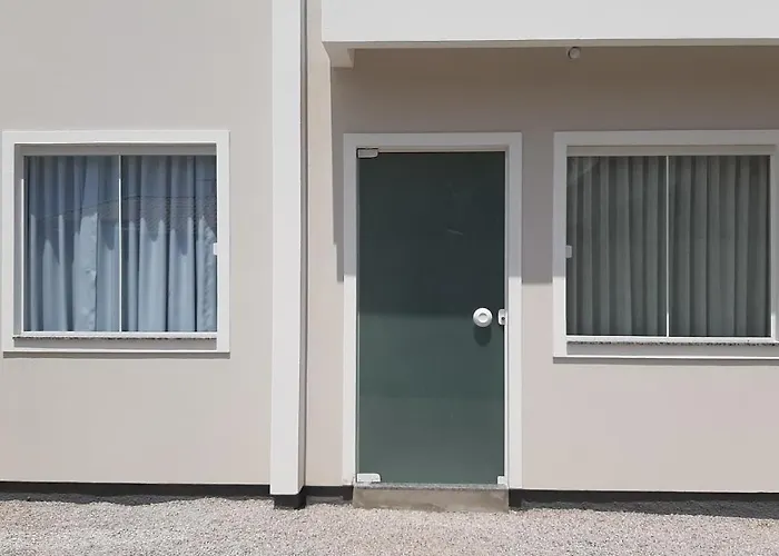 Apartamento Inteiro E Completo Em Tijucas Moderno E Confortavel