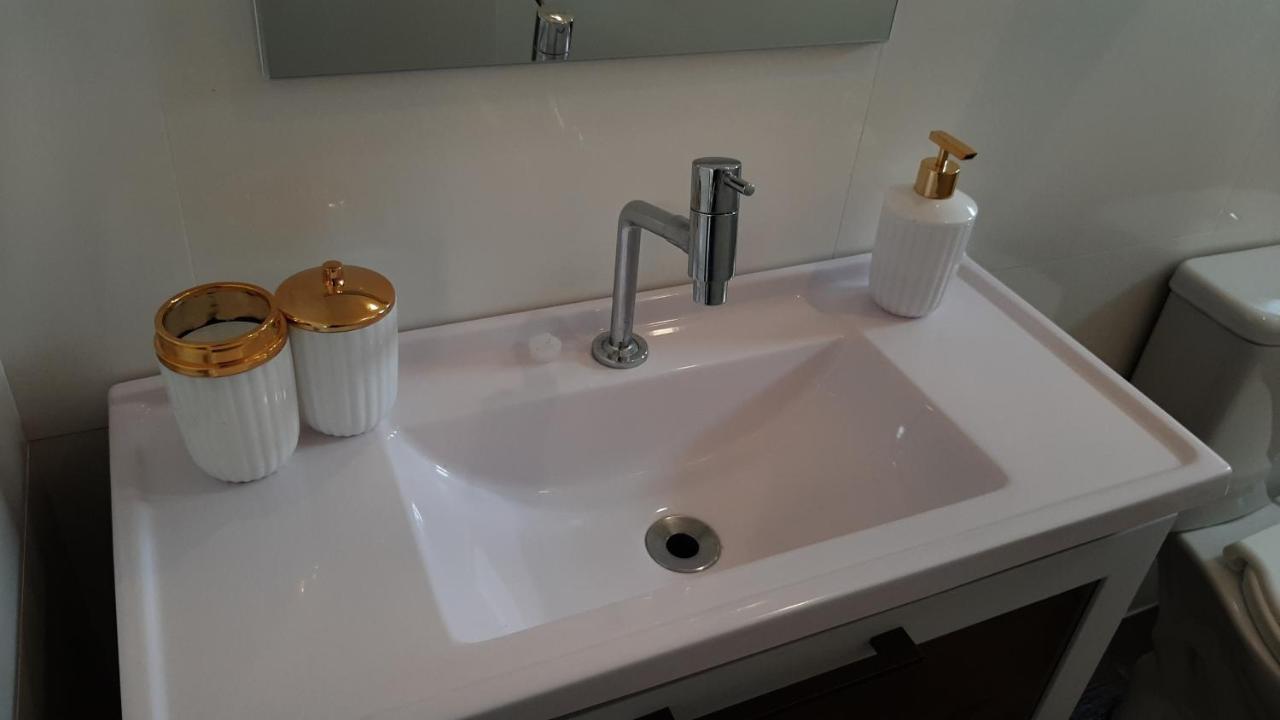 Inteiro E Completo Em Moderno E Confortavel *