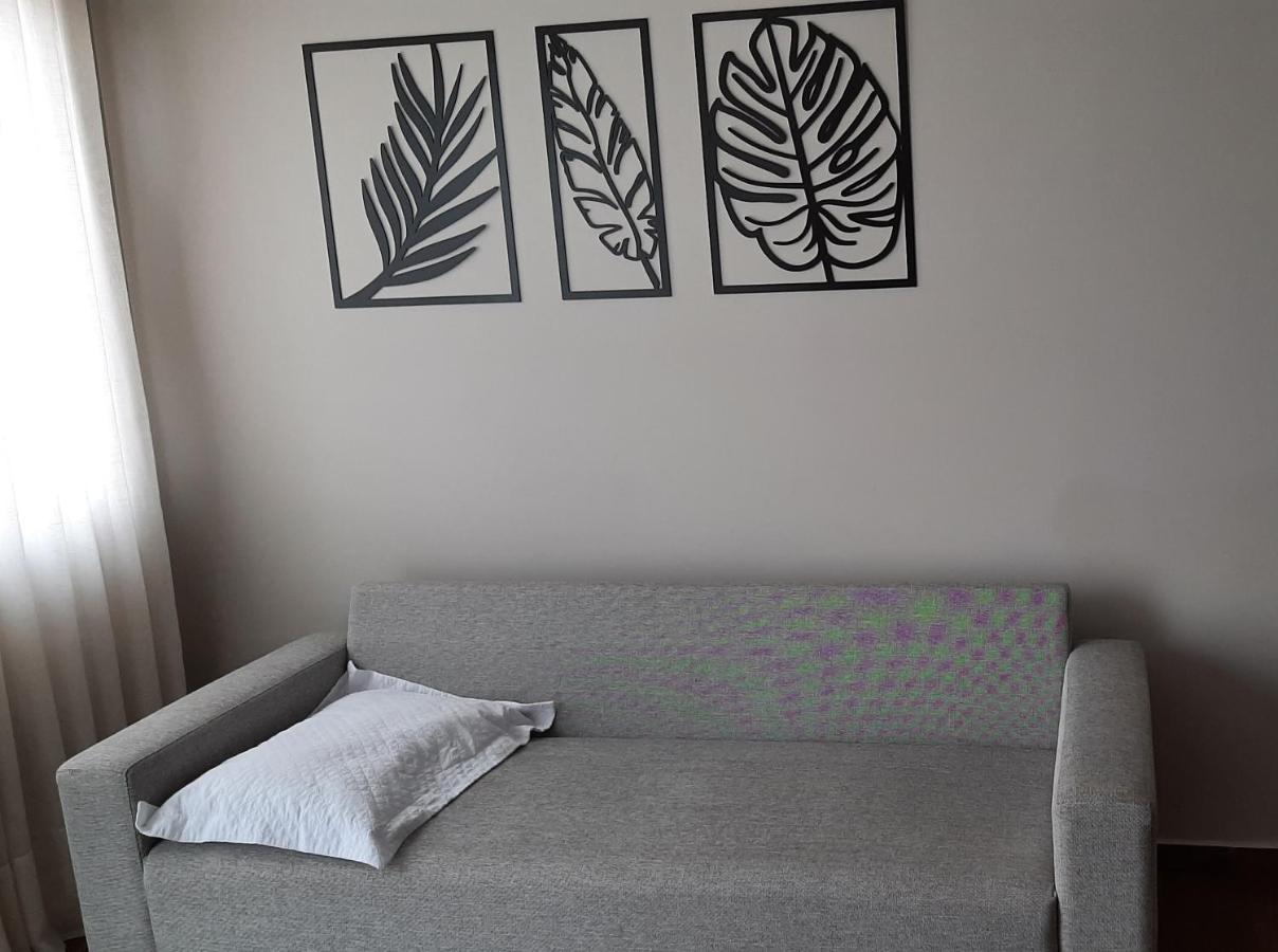 Inteiro E Completo Em Moderno E Confortavel * Tijucas